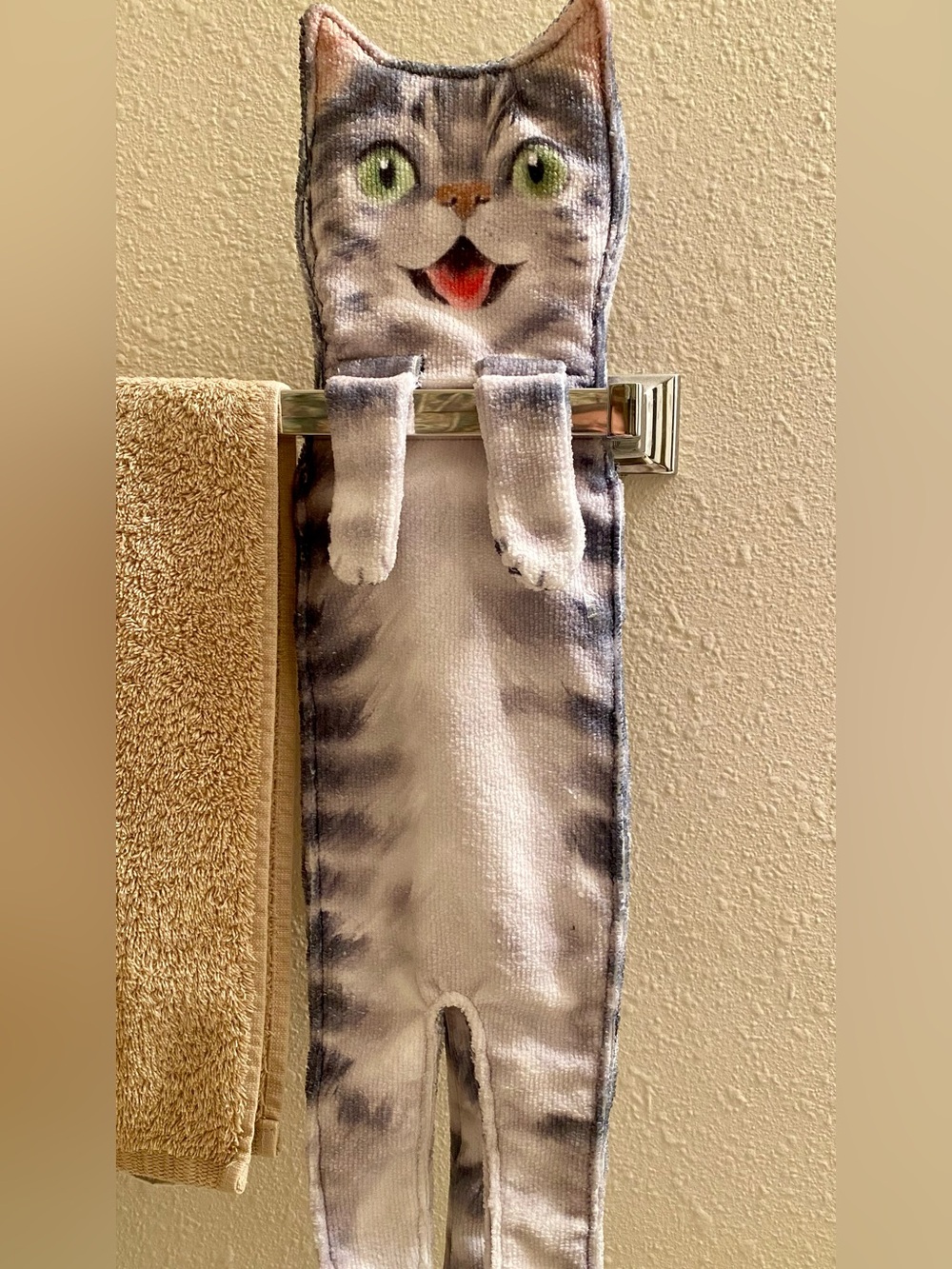 Cute Grey & White Cat-Themed Towel Holder